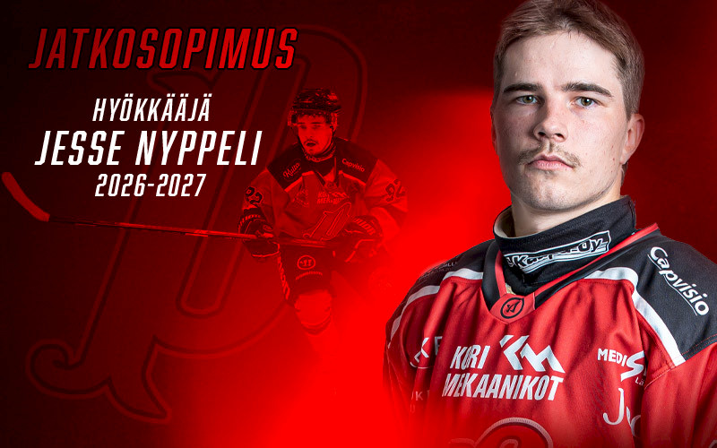 Jesse Nyppeli venyttää verkkoja Pyryn paidassa jatkossakin